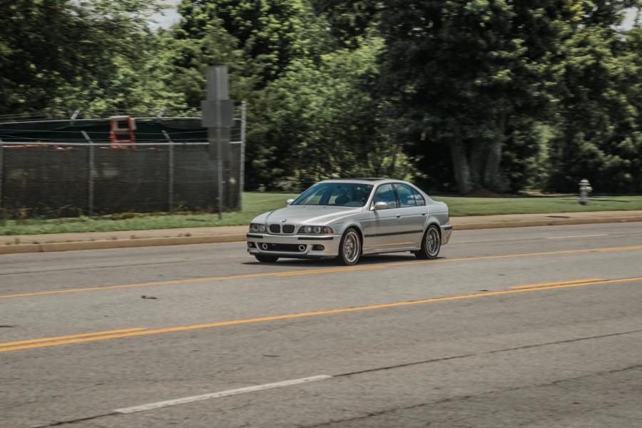  BMW M5 (E39) 2003 года  (фото 27 из 148)